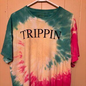 XL UNISEX TIE DYE GRAPHIC "TRIPPIN" TEE SHIRT. EUC